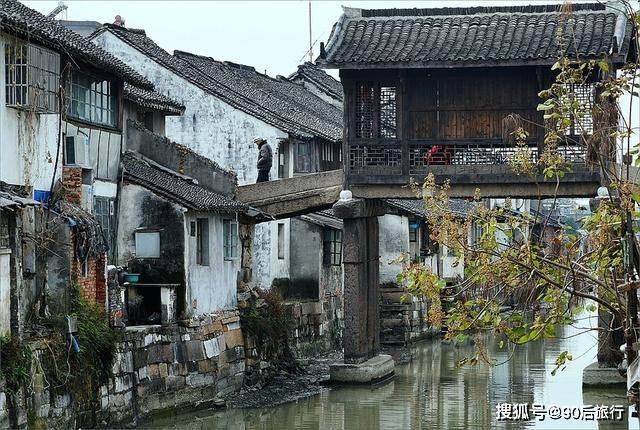 Daming can____(dance) and____(swim)用所给词的适当形式填空？游戏画面